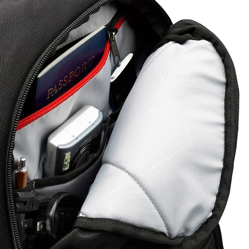 Mochila Case Logic DLBP114 para Notebook 14,1" Negra